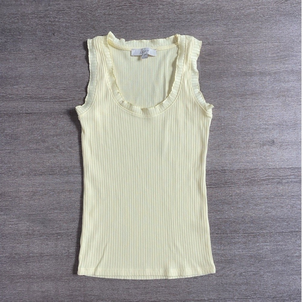 LOFT  Pastel Yellow Ribbed Scoop Ruffle Trim Neck Tank Women's Size XS 1351